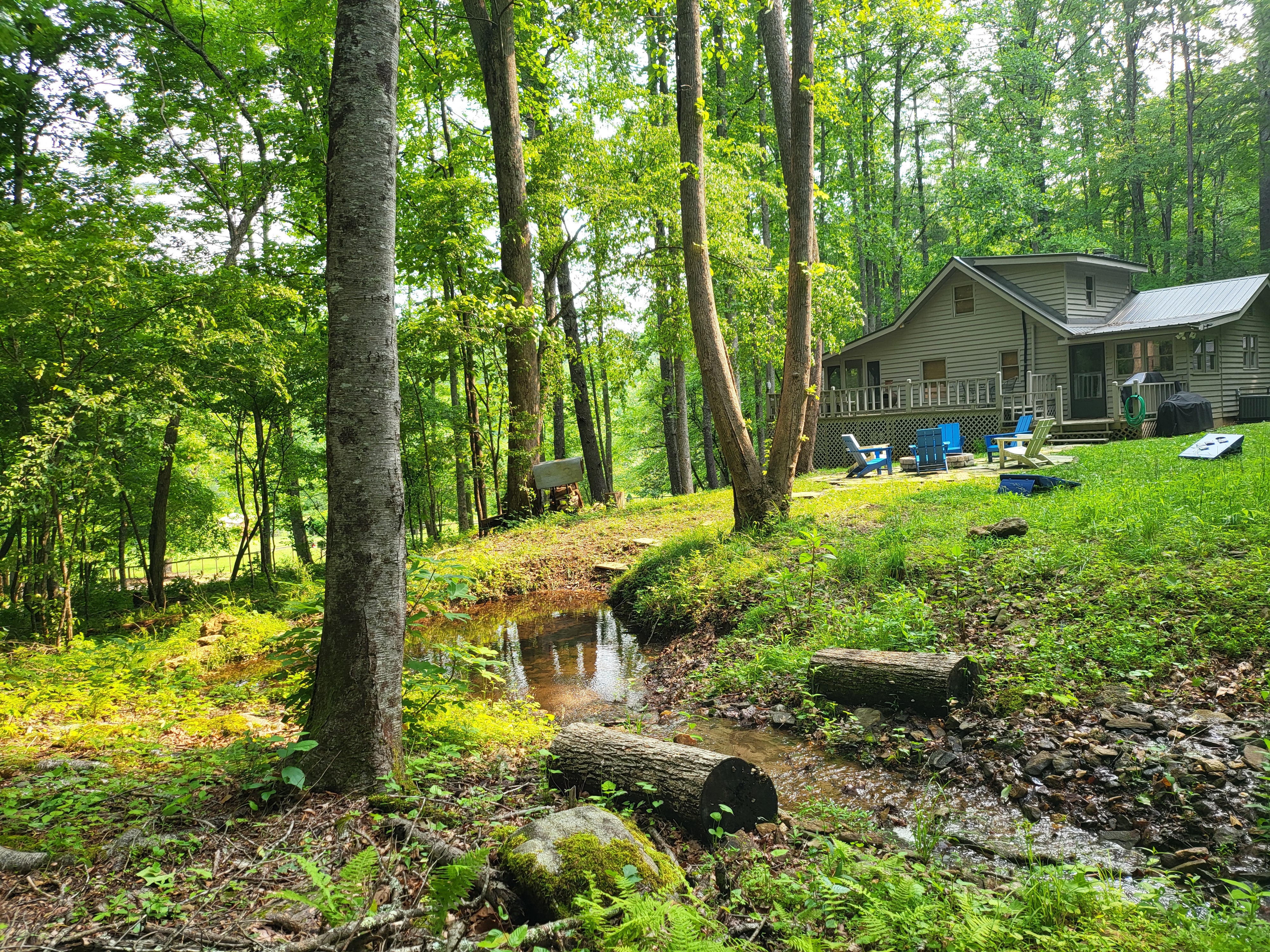 Fish Head Lodge exterior
